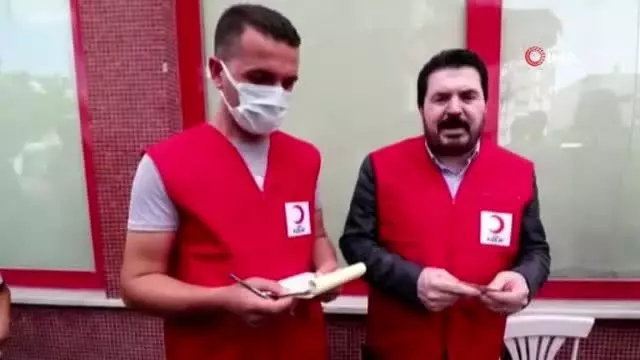 Başkan Sayan, kurbanını Kızılay'a bağışladı