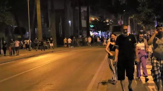 Bayram alışverişi yoğunluğu akşam saatlerine kadar devam etti