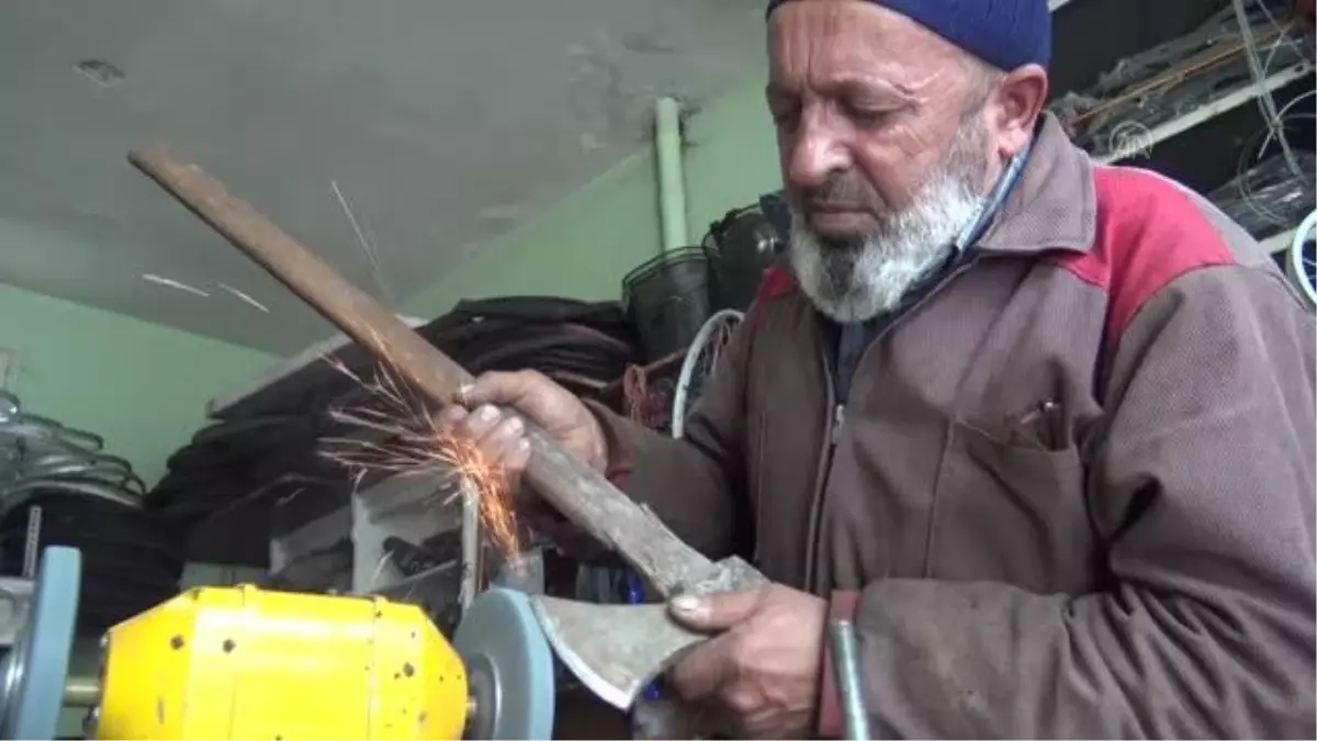 Bıçak ustaları Kurban Bayramı mesaisinde