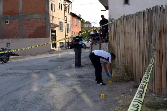 Bir kişiyi silahla yaraladı ardından intihara kalkıştı