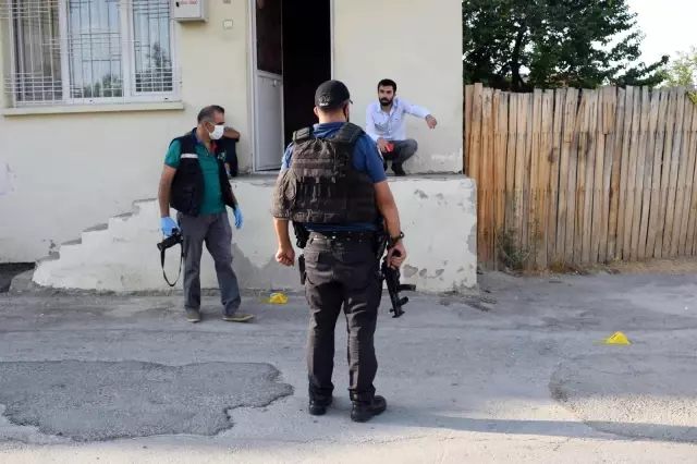 Bir kişiyi silahla yaraladı ardından intihara kalkıştı