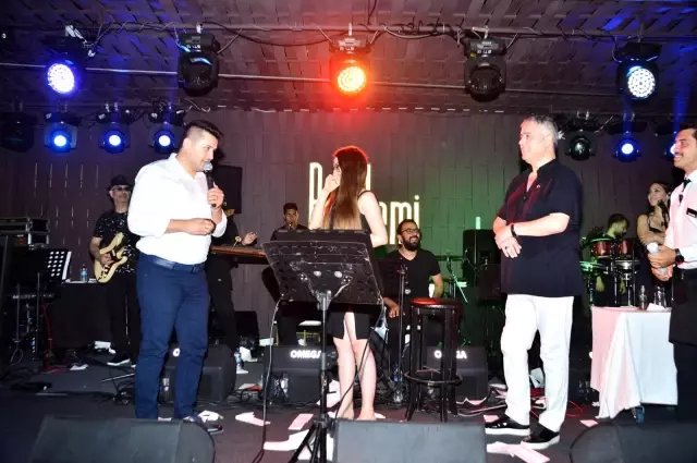 Cengiz Kurtoğlu bir buçuk sene sonra ilk konserini verdi