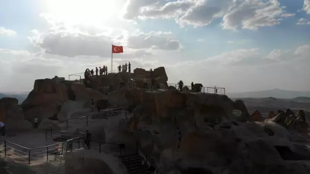 Dünyanın en yüksek peribacası restorasyon çalışmaları sonrası yeniden ziyarete açıldı