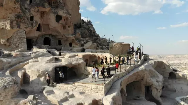 Dünyanın en yüksek peribacası restorasyon çalışmaları sonrası yeniden ziyarete açıldı