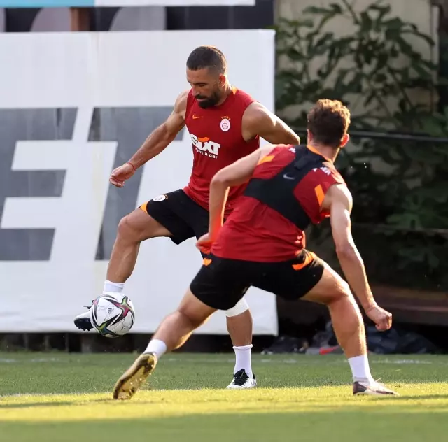 Galatasaray, PSV maçı hazırlıklarını sürdürdü