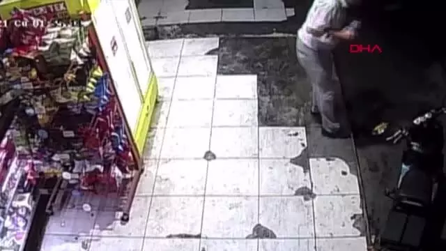 HEİMLİCH MANEVRASIYLA HAYATA TUTUNDU HEİMLİCH MANEVRASIYLA HAYATA TUTUNDU