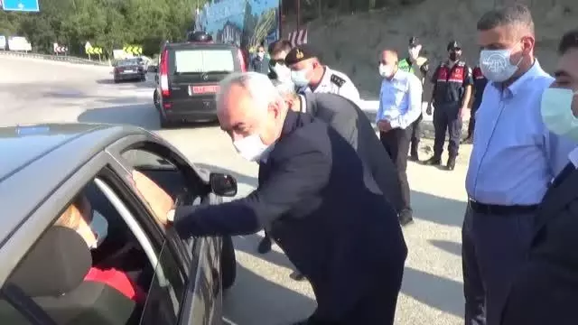 Son dakika... İçişleri Bakan Yardımcısı Ersoy, trafik denetlemesine katıldı