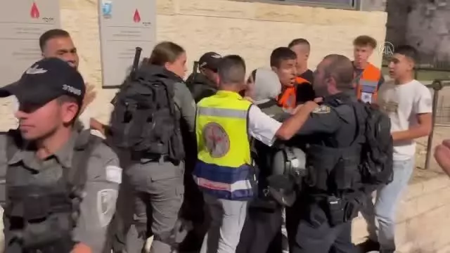 İsrail polisinden Şam Kapısı'nda Filistinlilere saldırı