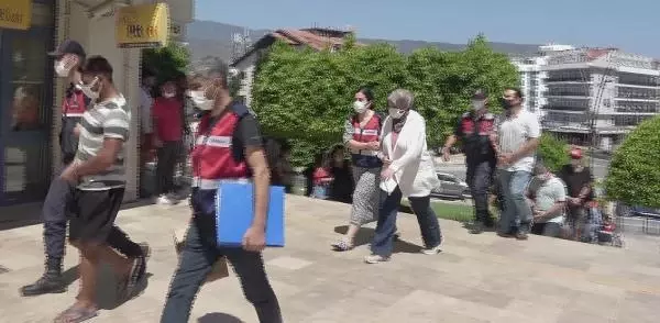 Son dakika haberleri: JANDARMA VE MİT'TEN FETÖ OPERASYONU; MOTOR YATLA KAÇMAK İSTERKEN YAKALANDILAR