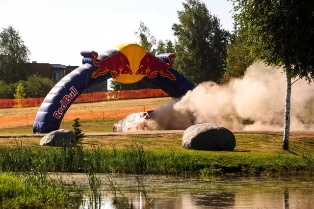 Kalle Rovanpera, Dünya Ralli Şampiyonası'nın ralli kazanan en genç pilotu oldu