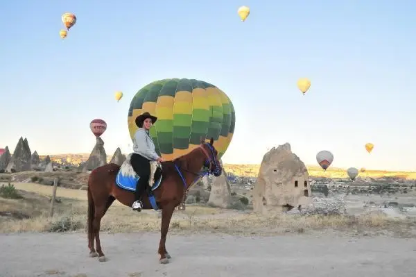 KAPADOKYA'DA BAYRAM HAREKETLİLİĞİ