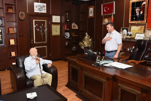 Karasu Belediye Başkanı Sarı'ya ziyaret