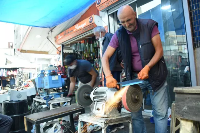 Bıçak ustaları Kurban Bayramı mesaisinde