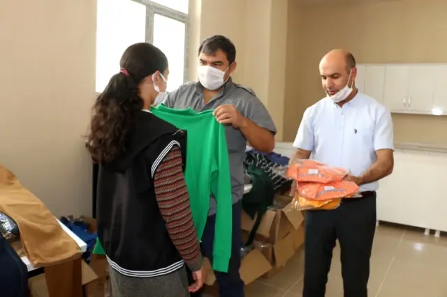 Kaymakamlığın giyim mağazası ihtiyaç sahiplerinin yüzünü güldürdü