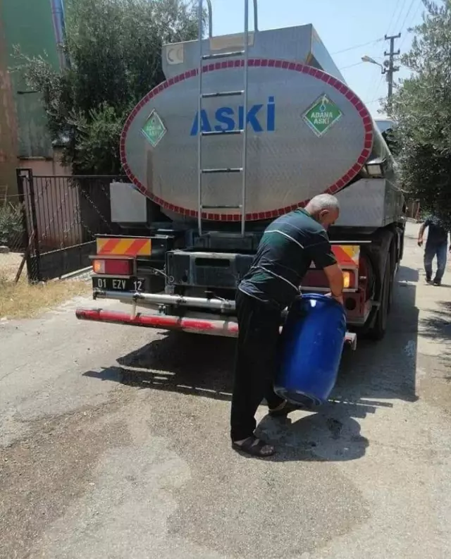 Kozan'da bazı mahallelerde yaşanan su kesintisine vatandaşlardan tepki