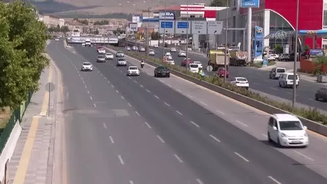 Kurban Bayramı öncesi trafik tedbirleri artırıldı Kurban Bayramı öncesi trafik tedbirleri artırıldı