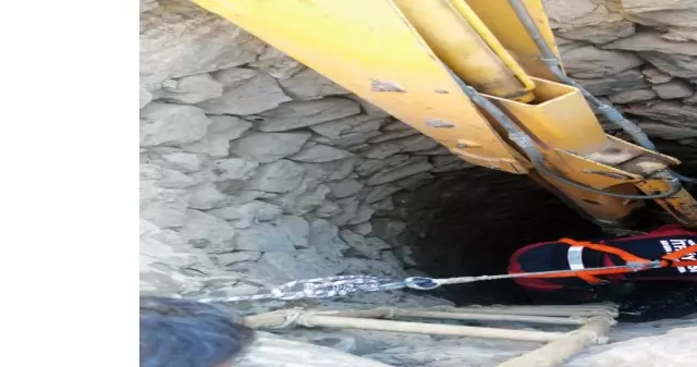 Kurbanlık dana kuyuya düştü