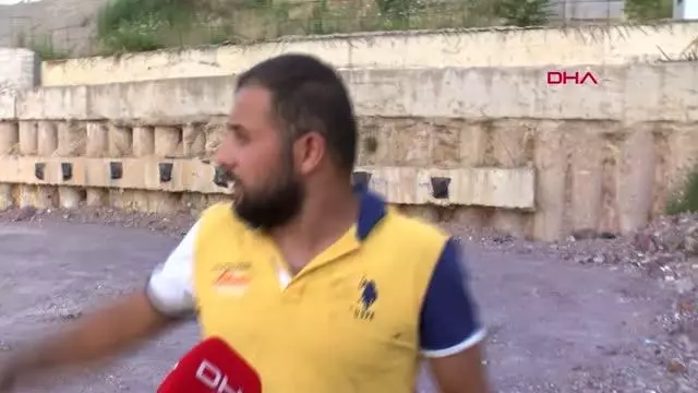 MALTEPE'DE 10 METRE YÜKSEKLİKTEN DÜŞEN PİKAPTAN SÜRÜCÜ ATLAYARAK KURTULDU