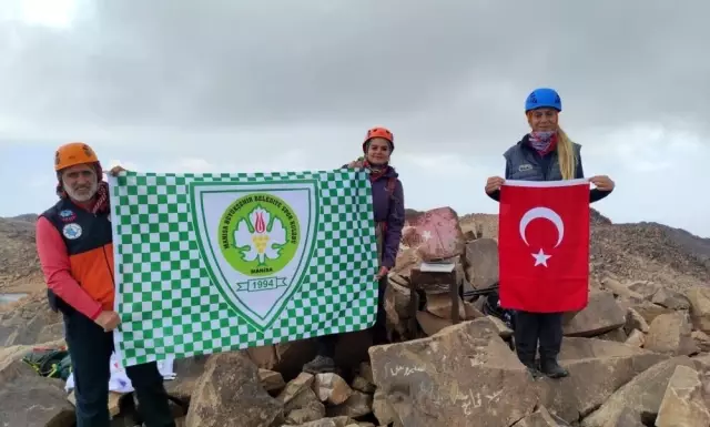 Manisa BBSK'lı dağcılardan önemli tırmanış Manisa BBSK'lı dağcılardan önemli tırmanış