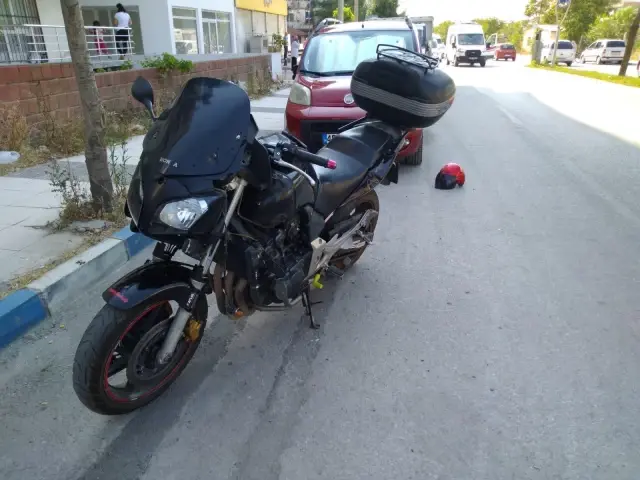 Manisa'da motosikletin çarptığı çocuk yaralandı Manisa'da motosikletin çarptığı çocuk yaralandı
