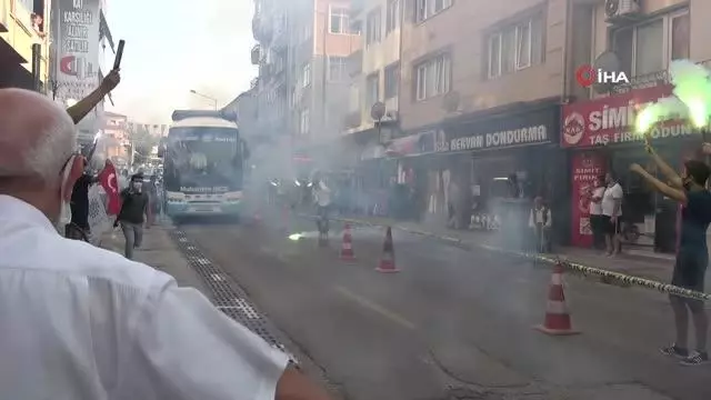 Memleket Partisi Yalova İl Binası'nın açılışı yapıldı Memleket Partisi Yalova İl Binası'nın açılışı yapıldı