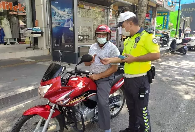 Motosiklet sürücülerine kask uyarısı
