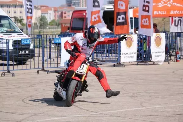 SPOR Motosiklette Avrupa ve Türkiye akrobasi şampiyonaları Afyonkarahisar'da yapıldı