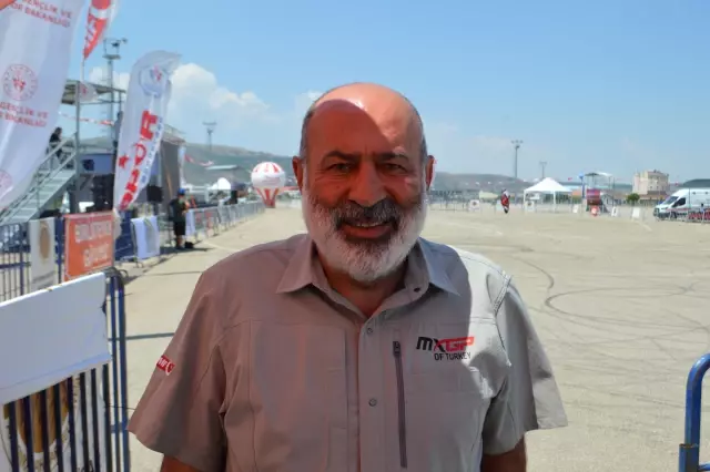 AFYONKARAHİSAR - Motosiklette Avrupa ve Türkiye Akrobasi şampiyonaları final yarışları başladı