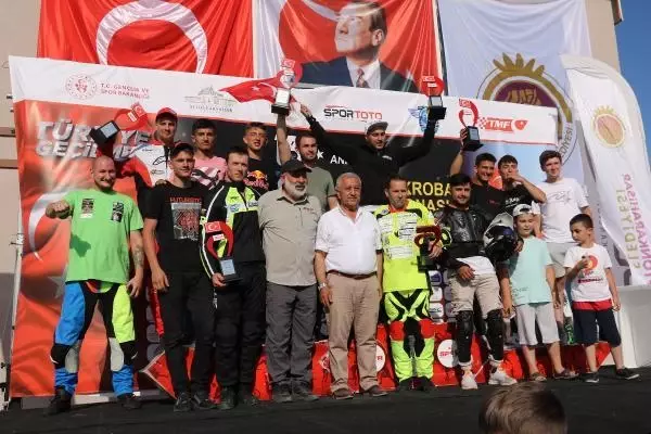 SPOR Motosiklette Avrupa ve Türkiye akrobasi şampiyonaları Afyonkarahisar'da yapıldı