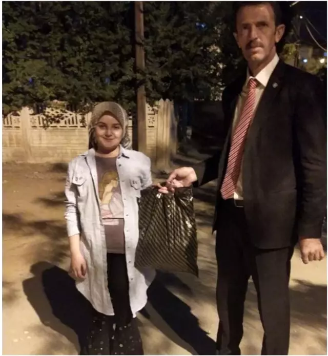 Muşlu iş adamından kıyafet yardımı