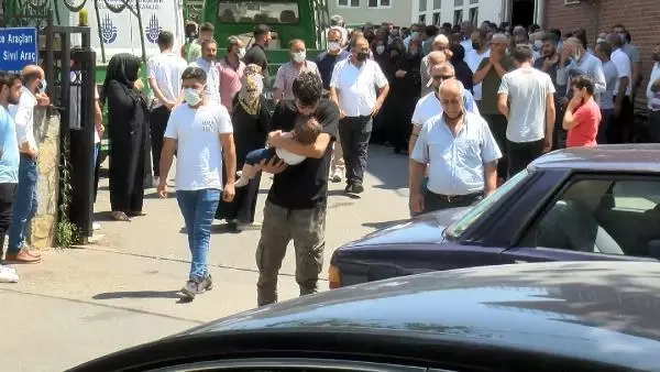 PENDİK'TE SİLAHLI SALDIRIDA ÖLDÜRÜLEN MİNİBÜS ŞOFÖRÜ TOPRAĞA VERİLDİ