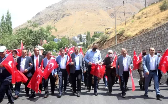 PKK terör örgütünün katlettiği 24 Sündüs şehidi mezarları başında anıldı