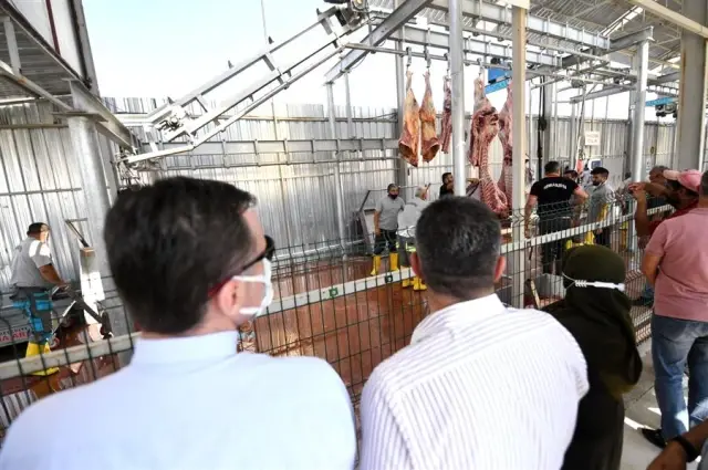 Pursaklar'da Bayram Öncesi Kurban Kesim Provası Pursaklar'da Bayram Öncesi Kurban Kesim Provası