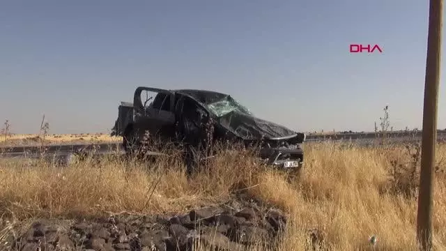 ŞANLIURFA'DA KAMYONET, ŞARAMPOLE DEVRİLDİ: 2 ÖLÜ, 3 YARALI