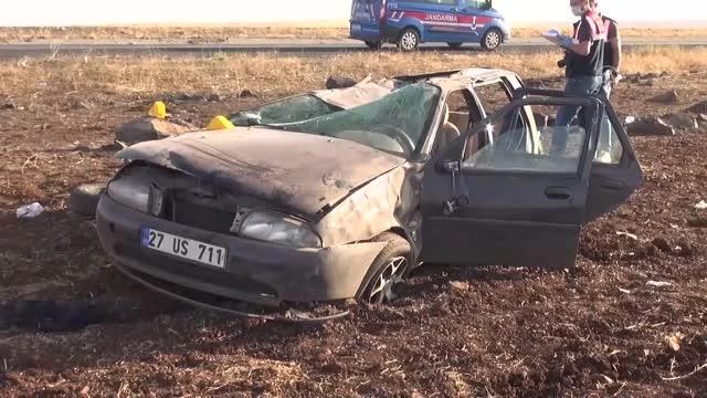 ŞANLIURFA - Otomobil şarampole devrildi: 2 ölü, 3 yaralı