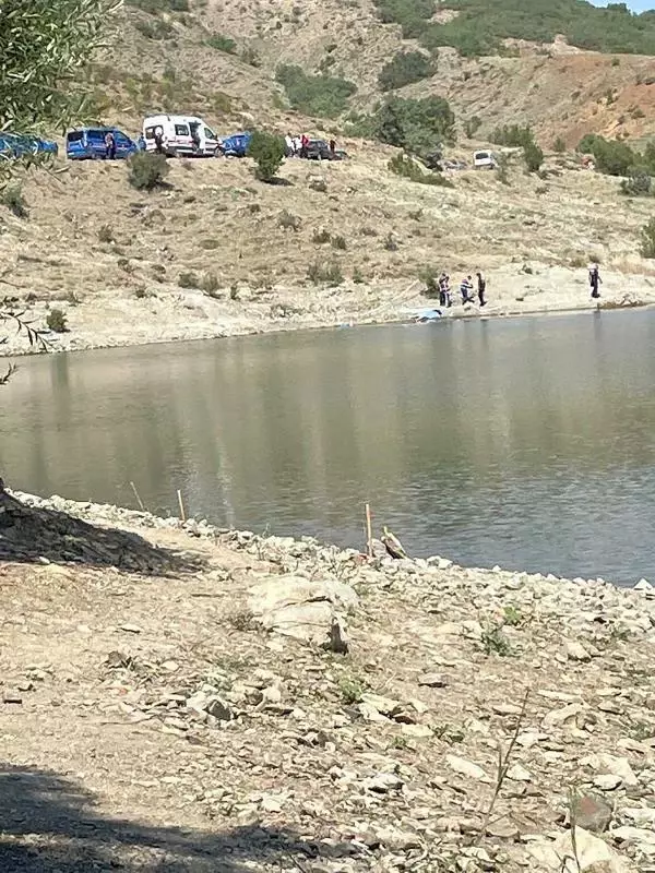 Serinlemek için girdiği gölette boğuldu Serinlemek için girdiği gölette boğuldu