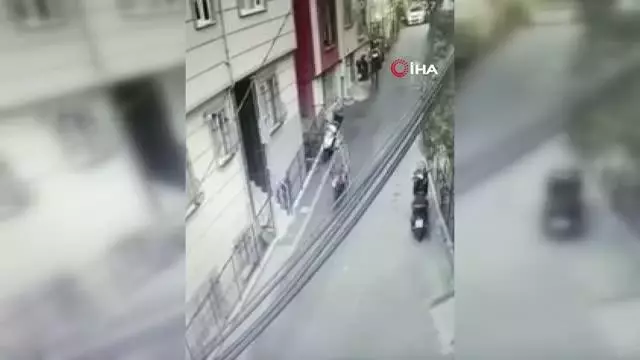 Şişli'de motosiklet hırsızlığı kamerada