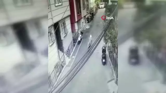 Şişli'de motosiklet hırsızlığı kamerada