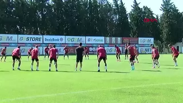 SPOR Galatasaray, PSV Eindhoven taktiğini çalıştı SPOR Galatasaray, PSV Eindhoven taktiğini çalıştı