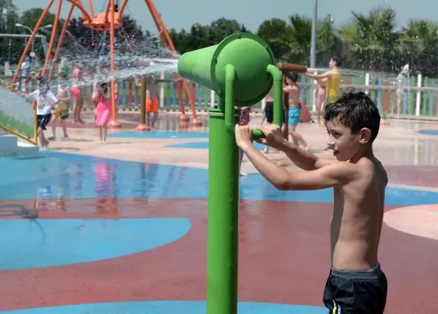 Su oyunları parkı bayramda ücretsiz