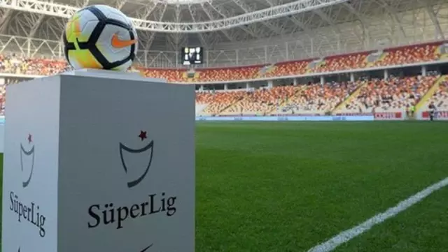 Süper Lig ekiplerinin tümü aynı anda paylaşım yaparak taraftarları aşı olmaya çağırdı Süper Lig ekiplerinin tümü aynı anda paylaşım yaparak taraftarları aşı olmaya çağırdı