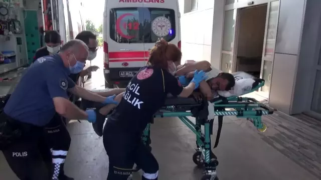 Tartıştığı husumetlisine çay bahçesinde kurşun yağdırdı