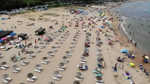 Tatil başladı, şile plajları doldu taştı