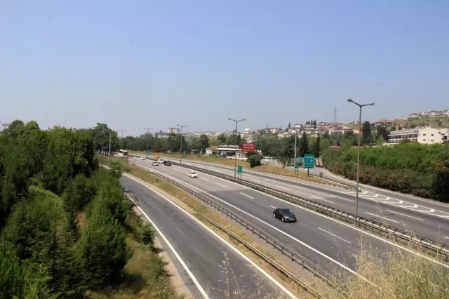 TEM'de beklenen bayram trafiği oluşmadı