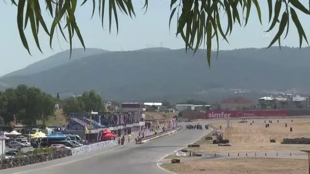 Türkiye Motosiklet Federasyonu Milli Takımlar Kaptanı Sofuoğlu, gençlerden umutlu Türkiye Motosiklet Federasyonu Milli Takımlar Kaptanı Sofuoğlu, gençlerden umutlu
