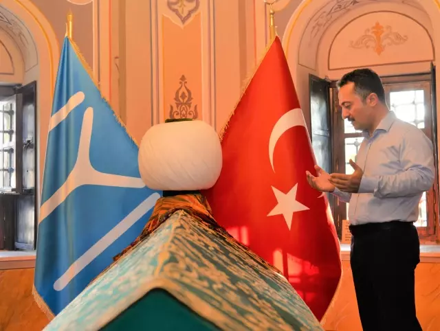 Vali Bilal Şentürk, Ertuğrul Gazi Türbesi'ni ziyaret etti