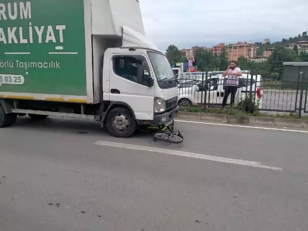 Son dakika haberleri: Yarışmadan kazandığı bisikletiyle kamyonetin altında kalan Zümranur, yaralandı Son dakika haberleri: Yarışmadan kazandığı bisikletiyle kamyonetin altında kalan Zümranur, yaralandı