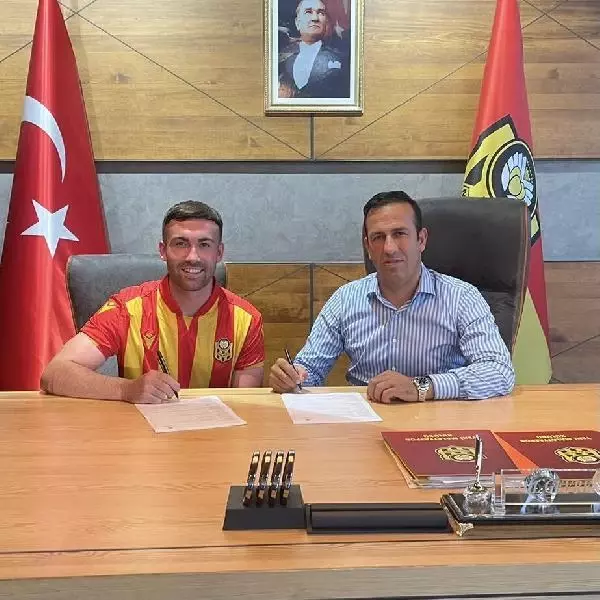 Yeni Malatyaspor, Stevie Mallan ile 2 yıllık sözleşme imzaladı Yeni Malatyaspor, Stevie Mallan ile 2 yıllık sözleşme imzaladı