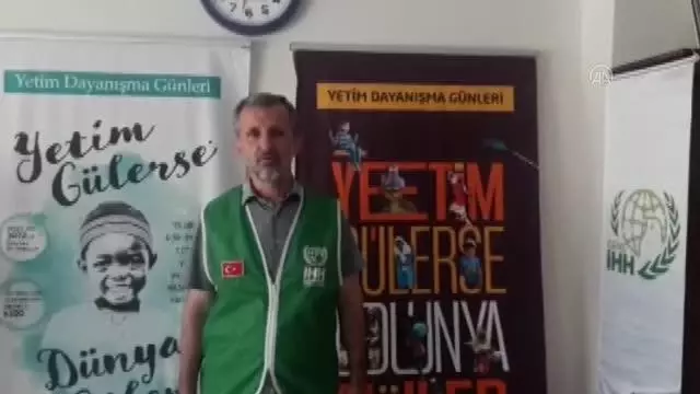 Yetim ve ihtiyaç sahibi ailelerin çocuklarına bayramlık kıyafet yardımı