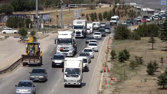 43 ilin geçiş güzergahında bayram trafiği: Günlük 100 binin üzerinde araç geçiyor